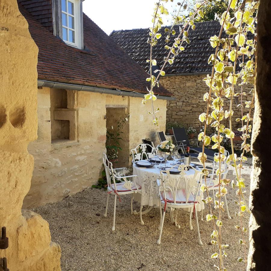 Le Manoir De Carlucet Gite Saint-Crépin-et-Carlucet Exterior foto